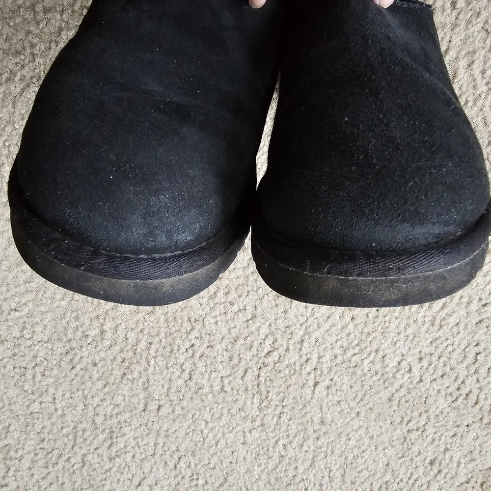 UGG black classic tall boots sheepskin shearling size 8